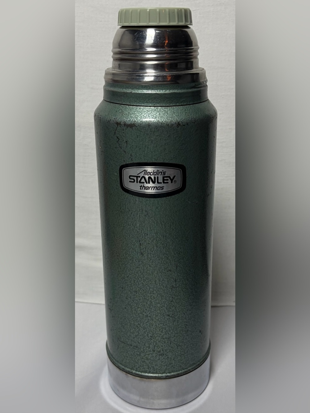 Vintage Aladdin Stanley Thermos A-944C 32oz Classic Hammered Green Finish No Cup
